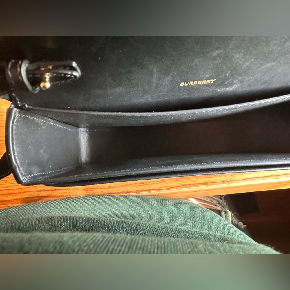 Authentic Vintage Check & Italian Leather Burberry Bag - Picture 5 of 7